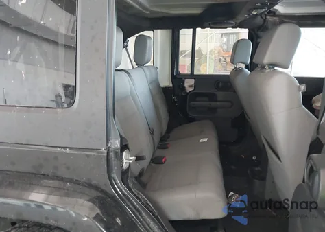 2008 Jeep Wrangler Unlimited Sahara z USA, uszkodzony, nr VIN 1J4GA59108L636541